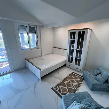 Seabreeze Paralia Апартамент *